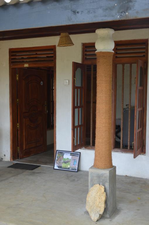 Yaye Guest House Tissamaharama Exteriör bild