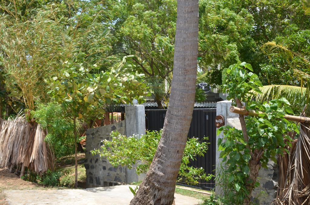 Yaye Guest House Tissamaharama Exteriör bild